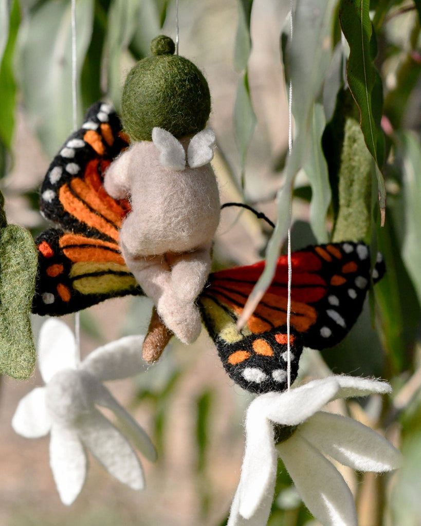 US stockist of Tara Treasures/May Gibbs Gumnut Baby with Butterfly