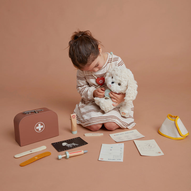US stockist of Olli Ella's Dinkum Dogs Vet Set