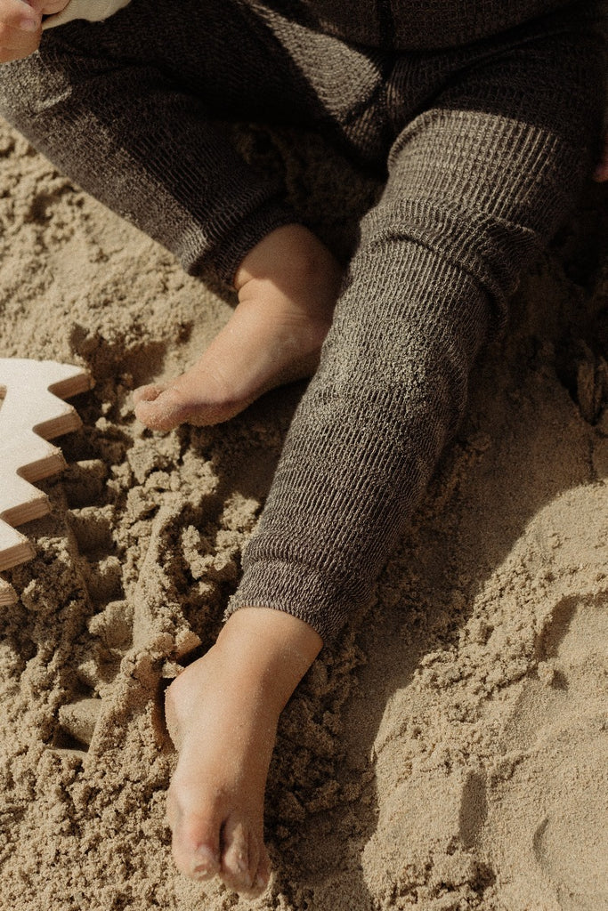 US stockist of Silly Silas' footless cotton tights in Licorice Peanut.