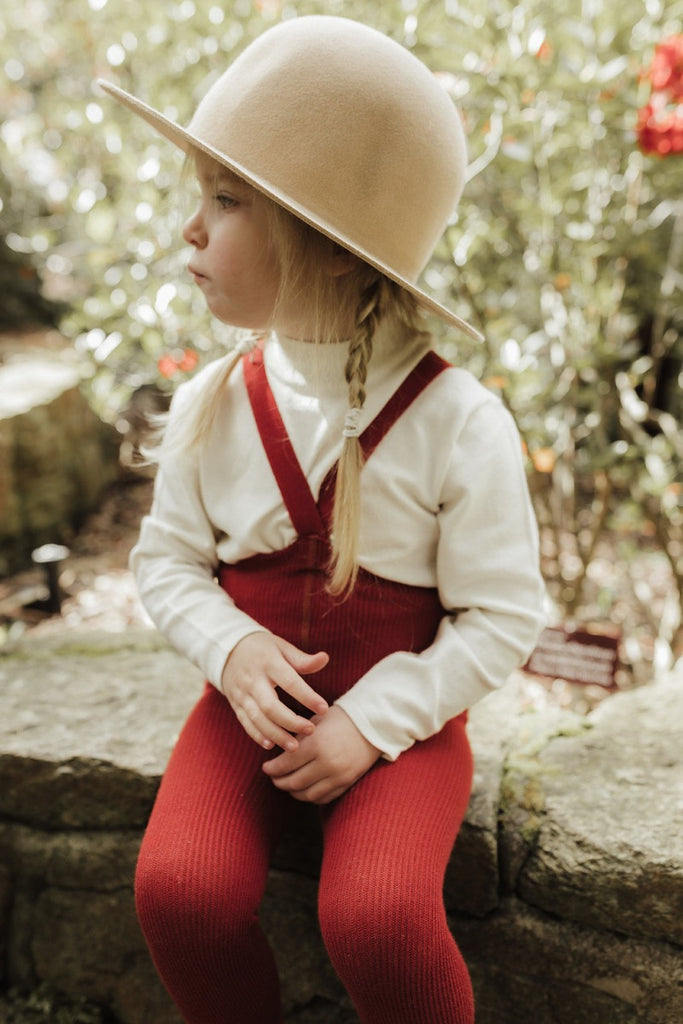 US stockist of Silly Silas' gender neutral, organic cotton footed tights in Maple Leaf.