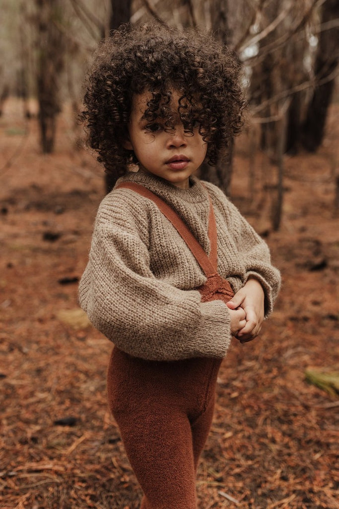 US stockist of Silly Silas' gender neutral, footless Teddy tights in Cinnamon.  Made from 100% okeo tex cotton with retro braces.