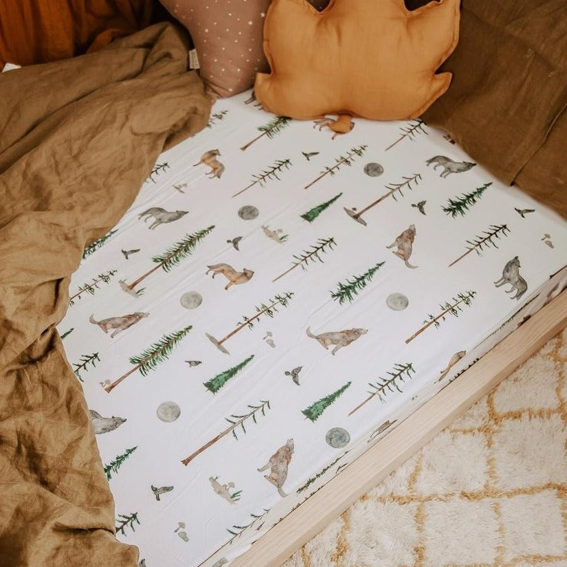US stockist of Snuggle Hunny Kids Alpha crib sheet