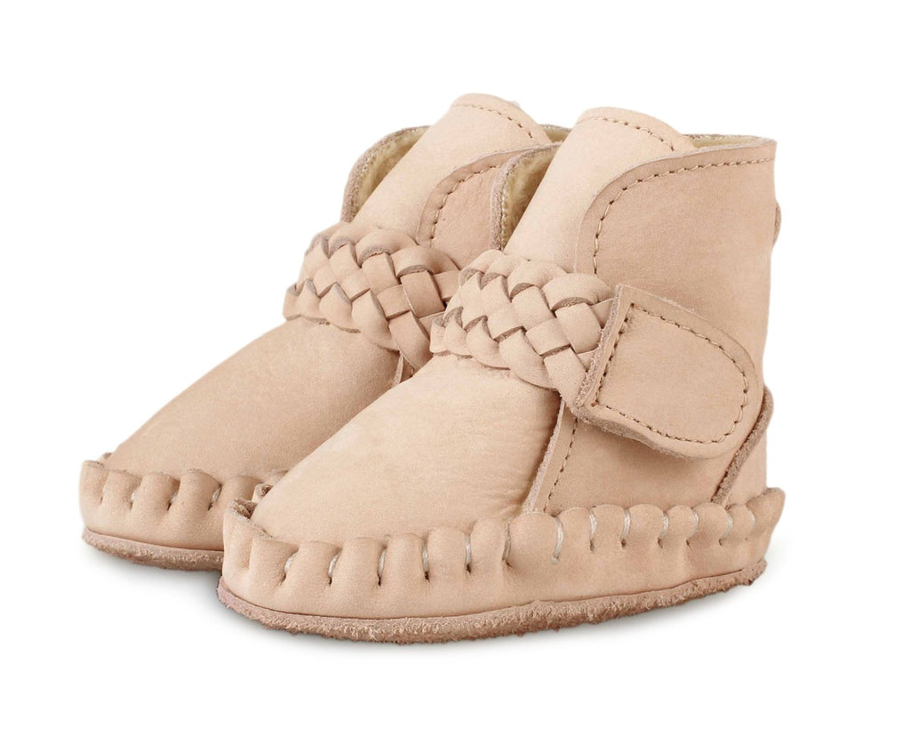 US stockist of Donsje's Powder pink nubuck baby shoes with Mace faux fur lining.  Velcro braided fastening - soft sole under 12mths.