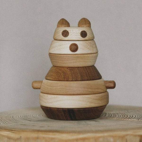 US stockist of Tateplota's handmade, wooden Cat Pyramid stacker.