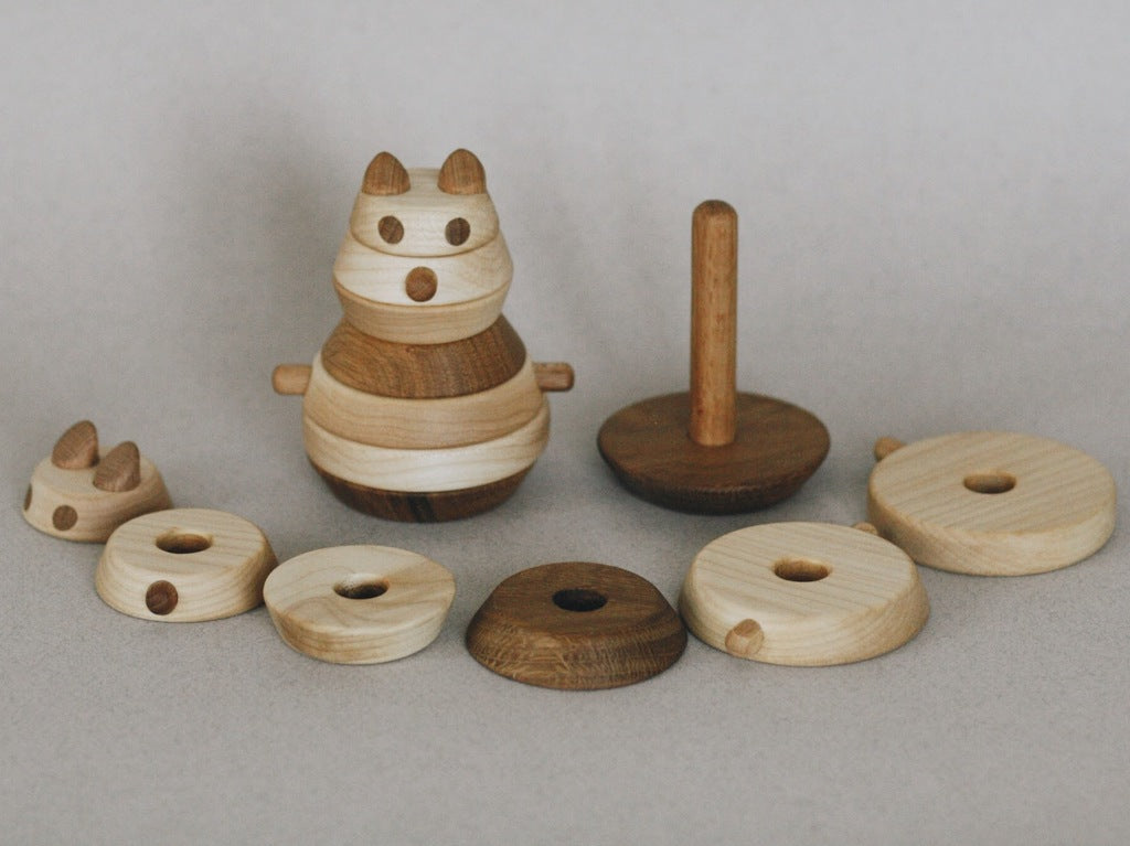 US stockist of Tateplota's handmade, wooden Cat Pyramid stacker.