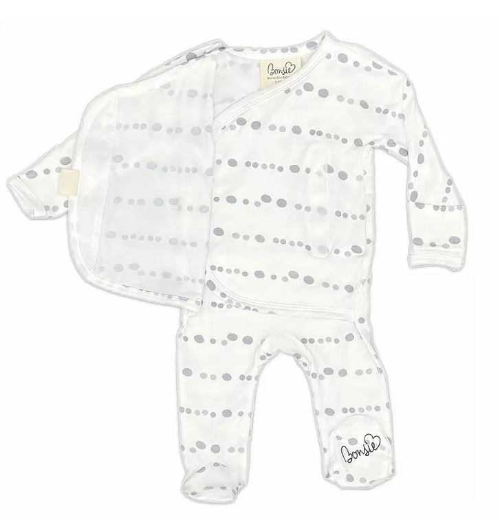 Stockist of Bonsie's rayon blend skipping stone print footie.  Top section has velcro wrap body which can be undone for skin to skin contact.  Elastic waist that can be pulled down for easy diaper changes. 