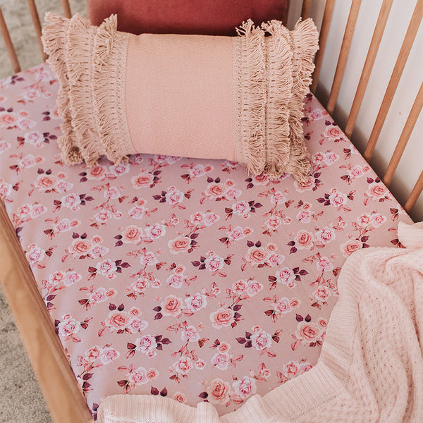 US stockist of Snuggle Hunny Kid's Blossom crib sheet.