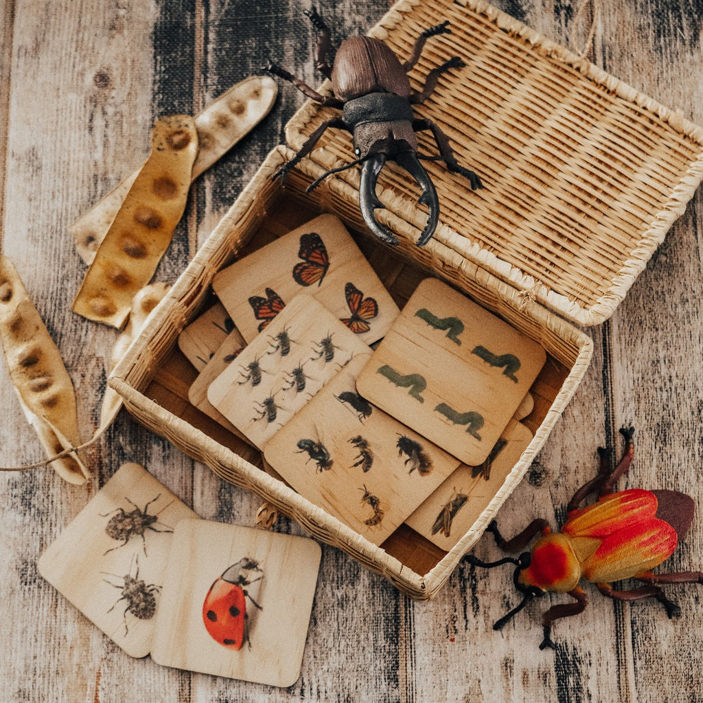 US stockist of Five Little Bears Garden Bug Counting Puzzle.  Has 12 pieces.