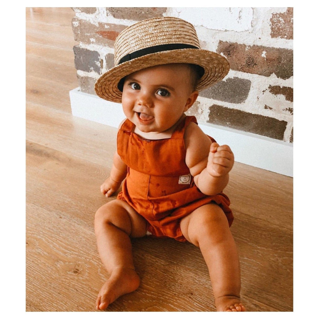 US stockist of Fini the Label's gender neutral, children's straw boater hat.