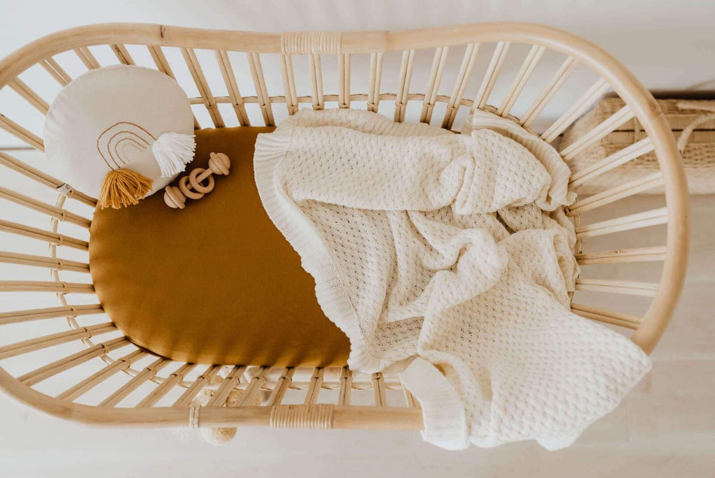 US stockist of Snuggle Hunny Kid's Bronze stretch cotton jersey bassinet sheet. Can also be used as a change mat cover.