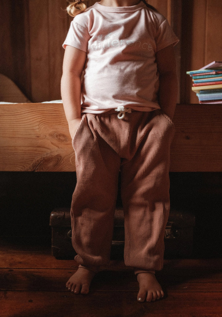 US stockist of Miann & Co's butterscotch baby waffle pants.  Made from 100% waffle cotton with slight drop crotch and functional drawstring with elastic waist.