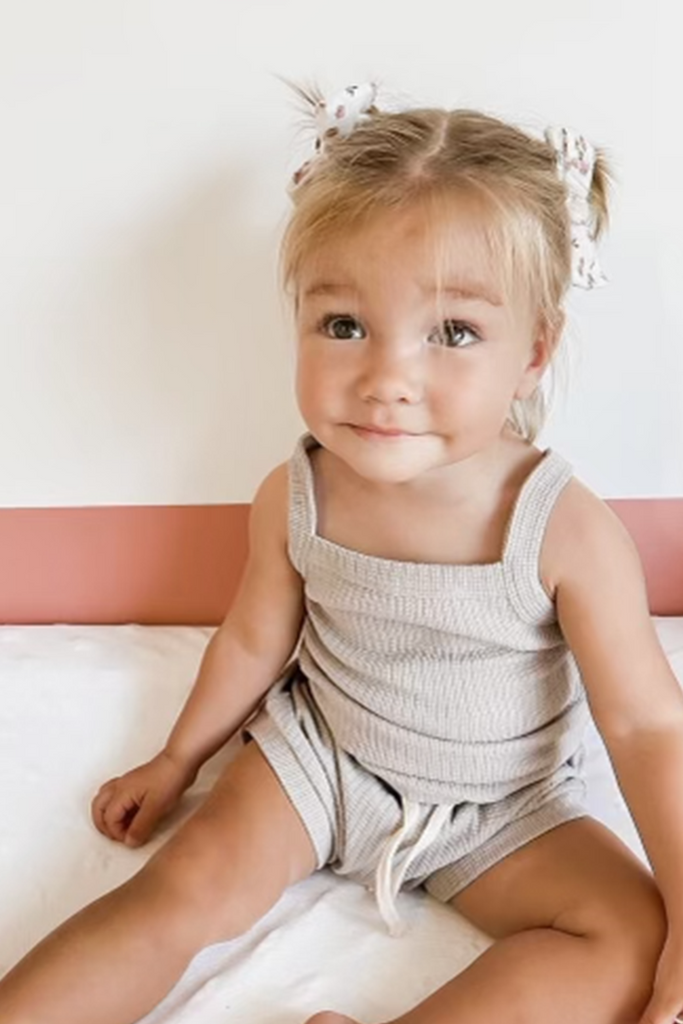 US stockist of Five O' Six's Flossy Waffle Set in Chateau Grey.  Made from 100% organic cotton.