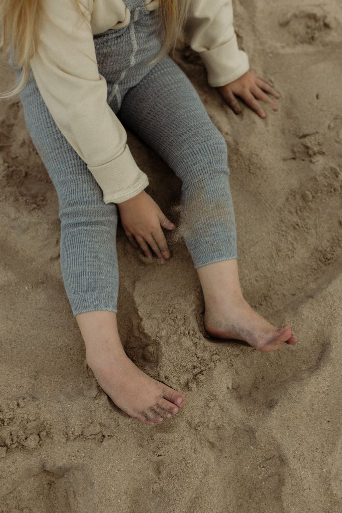US stockist of Silly Silas' footless cotton tights in Marshmallow Sky.