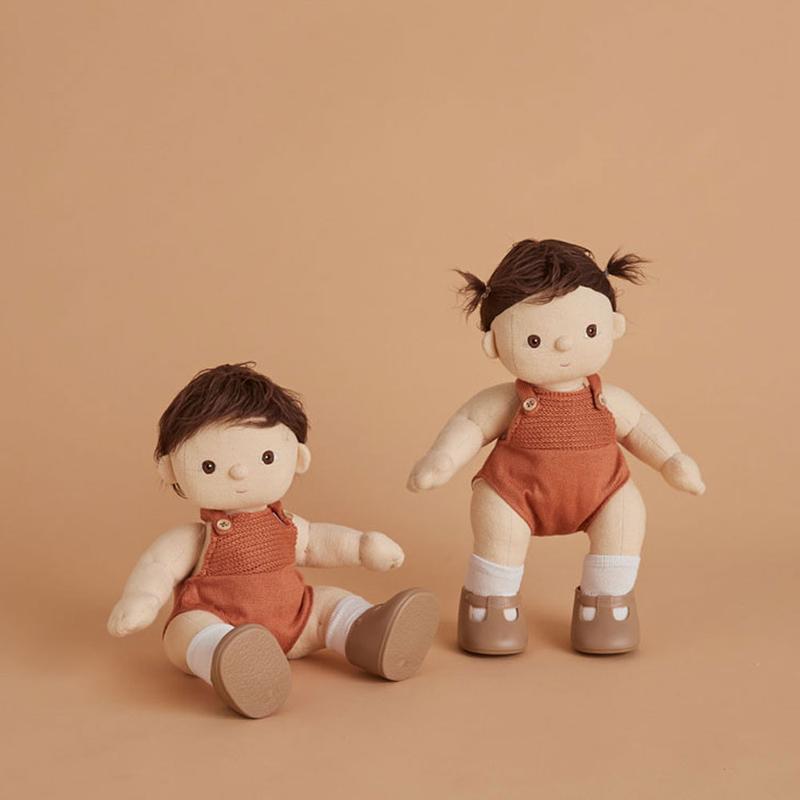 US stockist of gender neutral, brown haired, brown eyed Olli Ella peanut dinkum doll.  