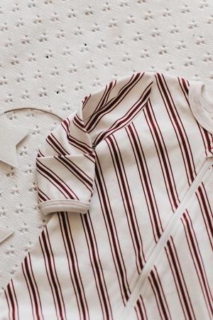US stockist of Bencer & Hazelnut's gender neutral, jersey cotton, Peppermint zip footed romper.