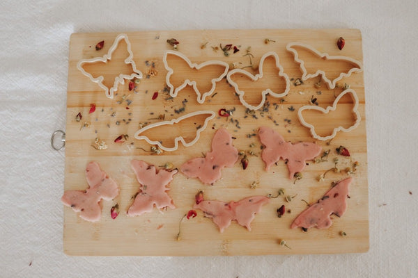 US stockist of Kinfolk Pantry's, non toxic, set of 5 butterfly Eco Cutters.  Made from recycled wood mill sawdust and plant based biodegradable plastic.  Made for cookie or play dough.