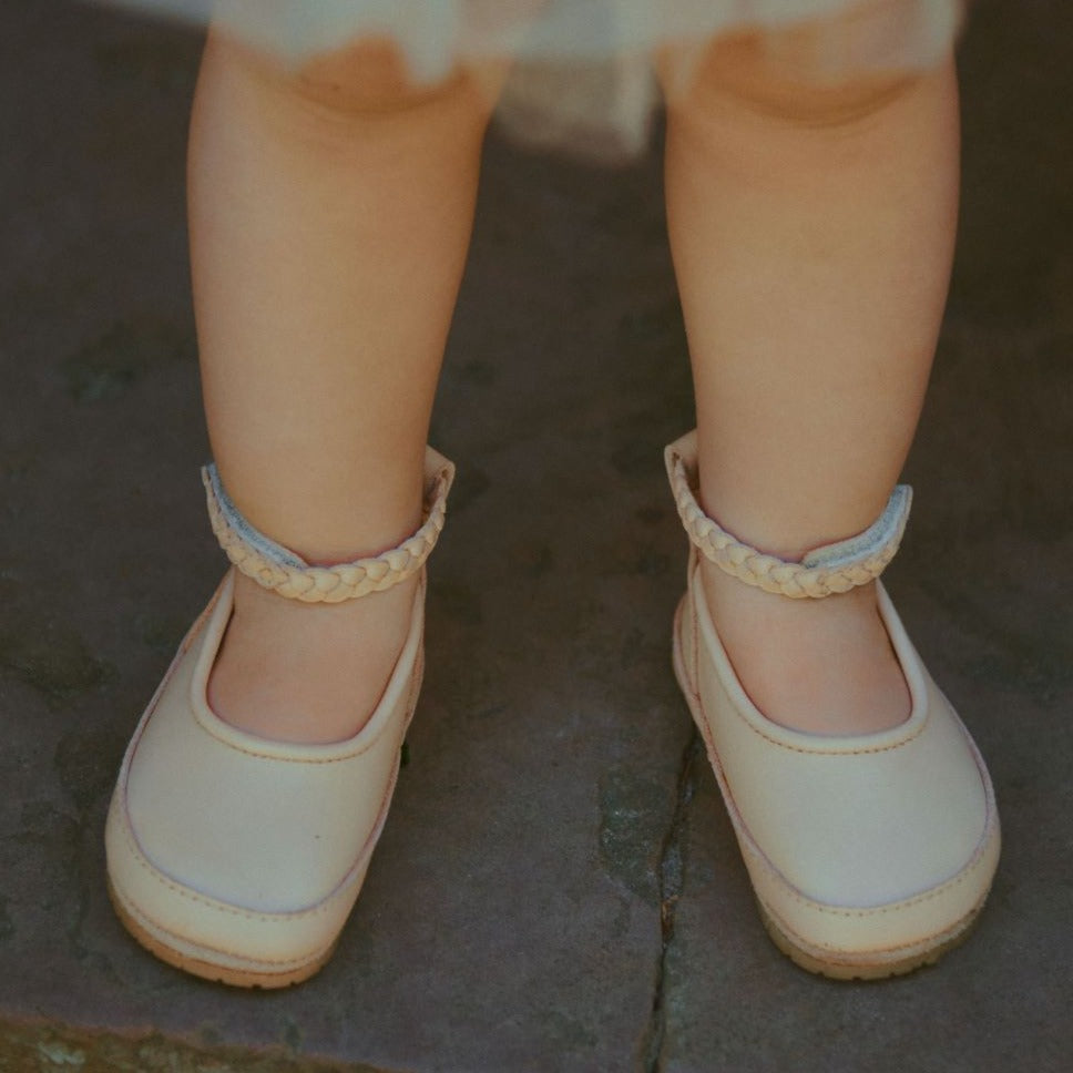 US stockist of Donsje's Hollie Shoes in Cream Leather.