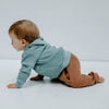 US stockist of Miann & Co's gender neutral slate baby waffle hooded sweatshirt.  Made from 100% waffle cotton.