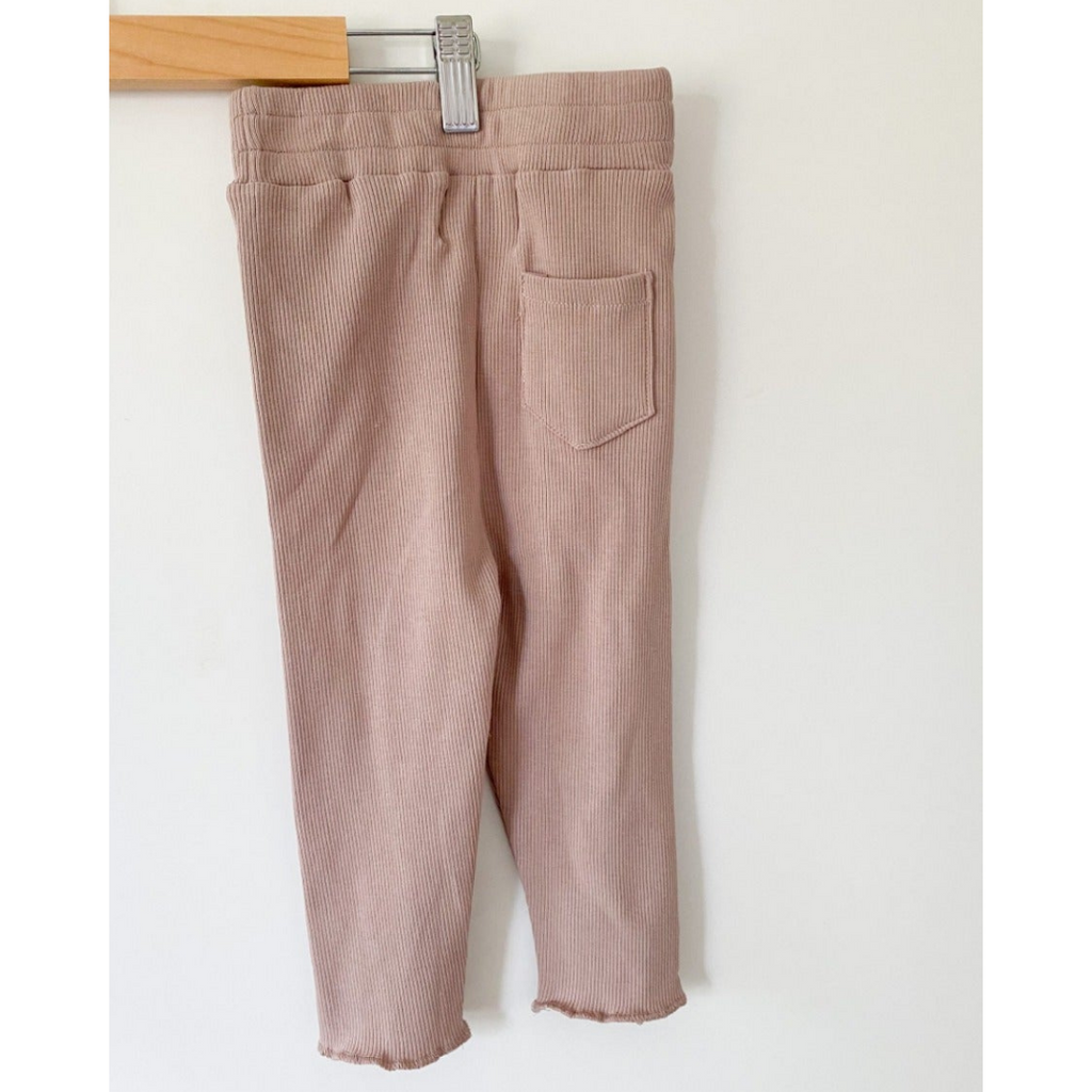 US stockist of Fable & Ford's ribbed cotton leggings with a pocket on the back.  In a pretty mulberry.