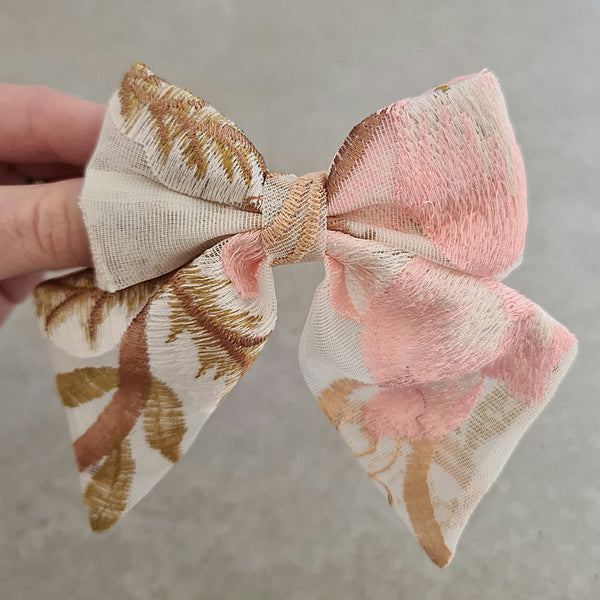 US stockist of Mauve & May's Peony Bow on alligator clip