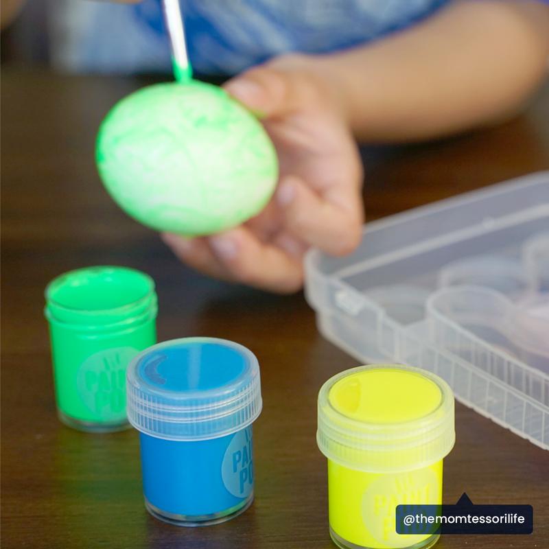 Stockist of Ooly's Lil Poster Paint Pods in Neon & Glitter.  Features 6 neon color paints and 6 glitter paints with paint brush.